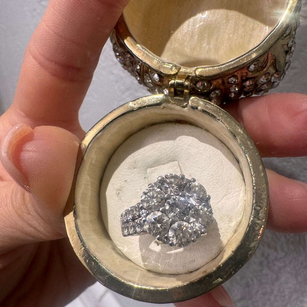 Elegant diamond Cluster  Engagement Ring